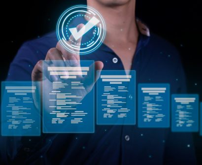 Employee Evaluation Optimization: Employee management with online surveys and checklists